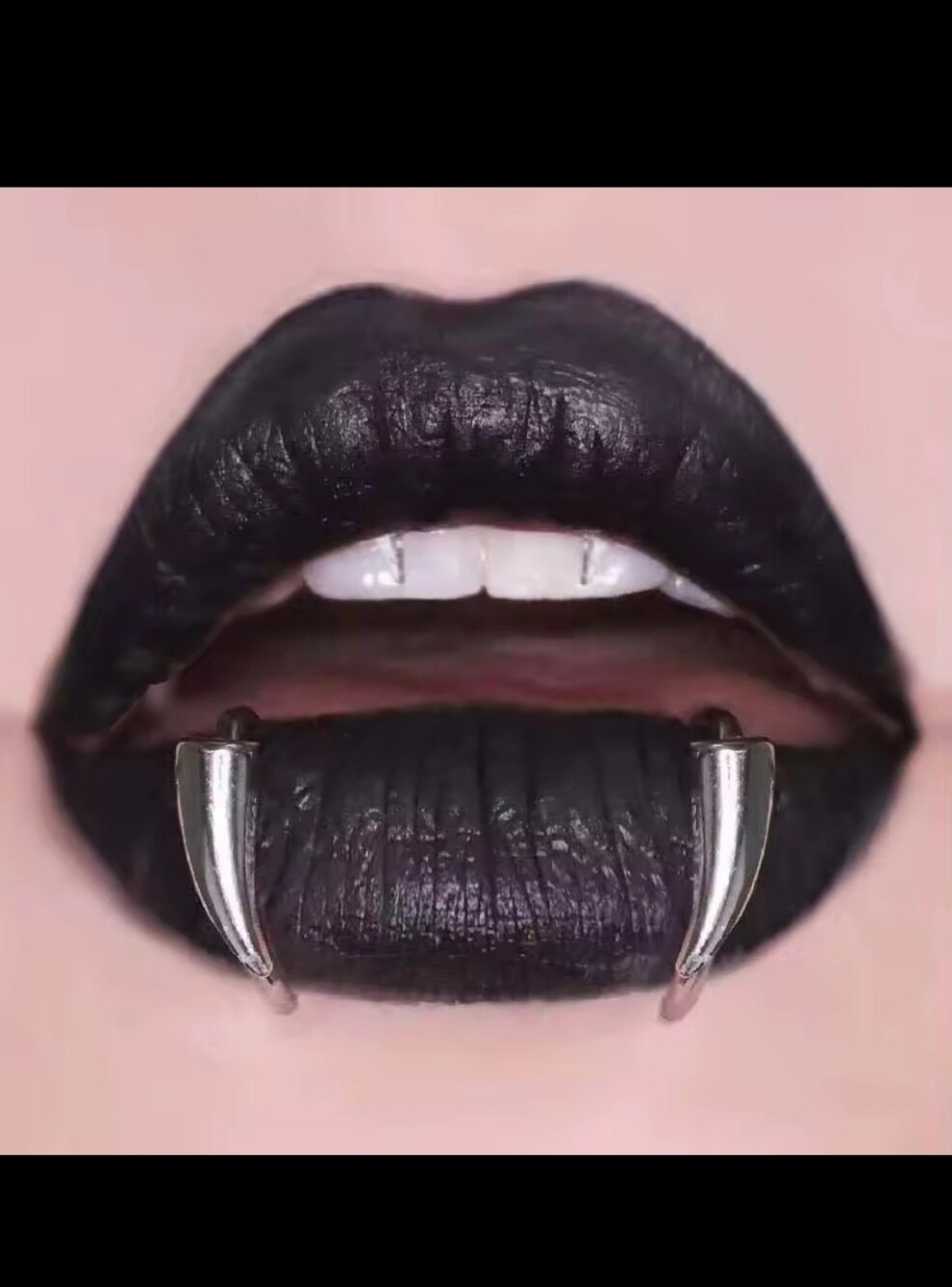 Faux Lip Ring Fangs